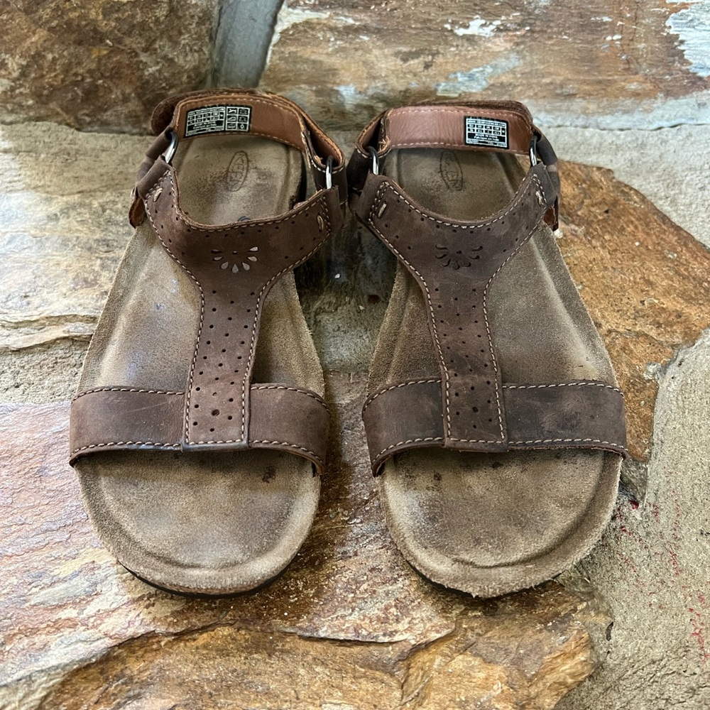 Keen Kush Kaci Leather Ladies Sandals Size 8.5